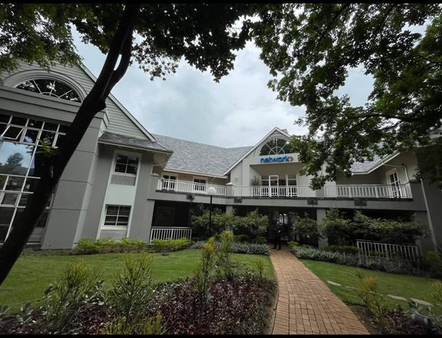 240M² OFFICE TO LET IN BRYANSTON